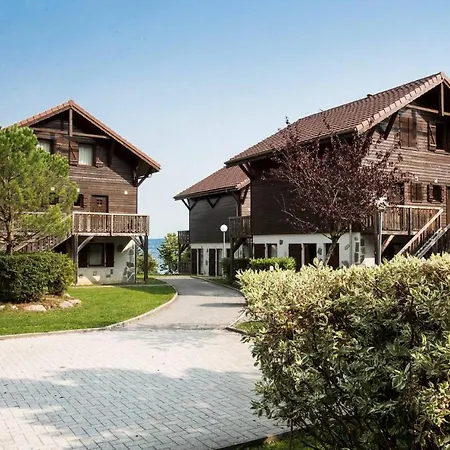 3p6 Lake Side *
